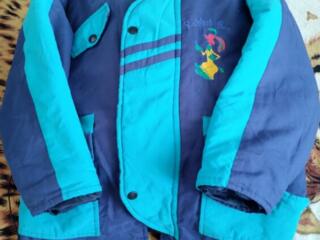 Куртки детские на 6-8 лет.