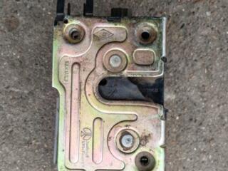 Продам дверной замок на Рено Меган 1