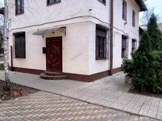 ПРОСТОРНАЯ квартира + подвал + парковка