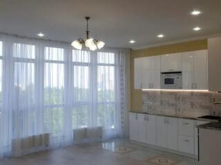 Продам красивую в ЖК Четыре сезона, рн парка Победы