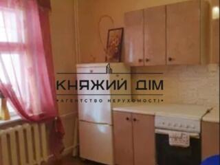 Продаж 1 к. кв. на вул. Вишняківська 19/19, 44/18/12 кв.м, 17/18 ...