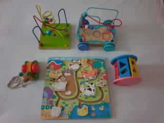 Игрушки деревянные