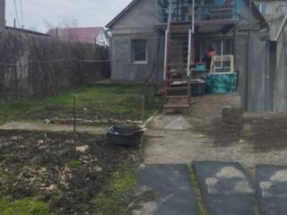 Предлагается к продаже двухэтажный дом в Крижановке. Состояние жилое, 