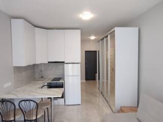 Продам в Одессе на Черемушках, район дома Мебели квартиру студийного .