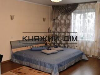 Продається 3-х к. Кв. по вул. Декабристів 12/37, 100/58/14 кв. м, ...