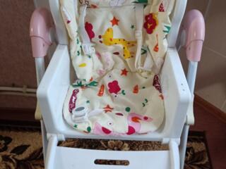 Детский стульчик для кормления