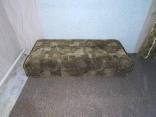 Продаётся фрагмент дивана (сиденье)