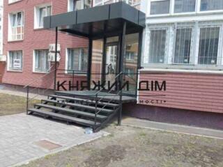 Пропонується на продаж кв. в Дарницькому районі, під бізнес,квартира .