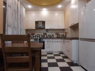 Продаж 3-кімнатної квартири на Позняках, вул. Драгоманова, 6/1. ...