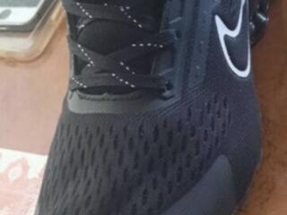 Кроссовки Nike