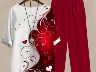 Продам костюм женский новый.