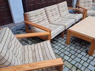 Комплект из массива, кресла на 5 персон и стол в комплекте