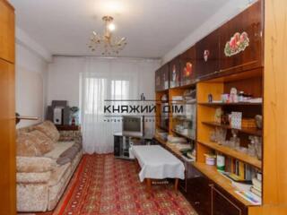 Продаж 3-кімнатної квартири у житловому стані, вул. Зодчих 50, ...