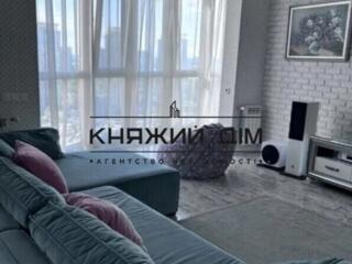 Продаж 3 кімнатної квартири по вул. Дніпровська Набережна 25. ...