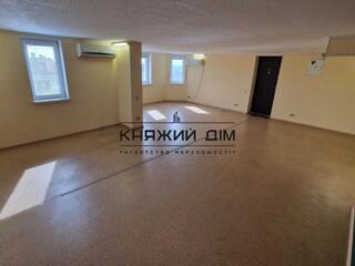 Продаж приміщення (квартири) по Чавдар 13. Площа 100 м2. Творча ...