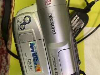 Видеокамера Samsung кассета 90х