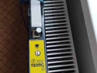 Se vinde radiator electric cu ulei, plat. Termo, 2 75OW.