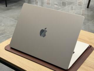 Продам MacBook Air 15 M3