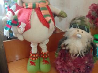 Снеговик 56 см, на вытянутых ножках 65 см, гном 35