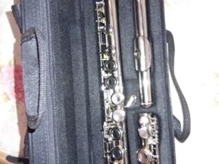 Продам новую флейту