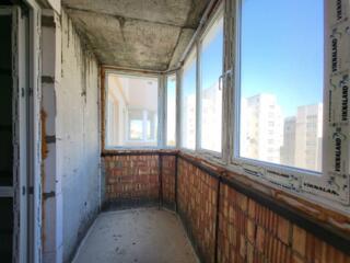 В продаже 2 комнатная квартира 63м2 на Эвгения Чикаленка. Квартира в .