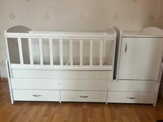 Продается детская кровать б/у (в хорошем состоянии)