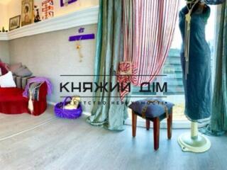 Продается участок 10 соток с гостевым домиком в с. Великая Бугаивка ..