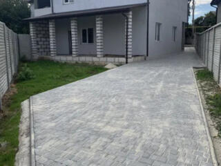 Продам квартиру 84 кв.м. возле моря в Лесках