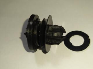 Продам клипсы карточек дверей Гольф 4