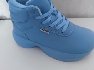 Продается новая, женская стильная обувь- дёшево