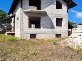 Vinzarea case + 10air teren