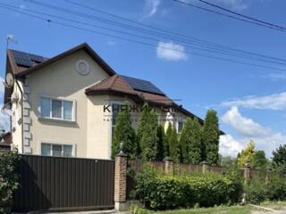 Продається 2 поверховий будинок Вишеньки. Будинок знаходиться в ...