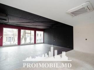 ​ Spre vânzare spațiucomercial, amplasat la în sect. Centru, str. ...