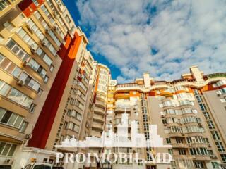 Vă propunem spre vânzare acestapartament cu 3 camereși living, sect. .