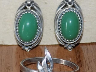 Серьги и кольцо хризопраз. Серебро 875 проба со *звезда. СССР 70-е