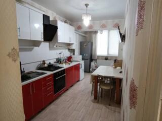 Предлагается к продаже просторная 1-комнатная квартира общей площадью 