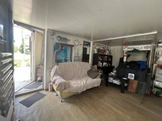 Продается к продаже отдельный торговый павильон в Крыжановке. Общая ..