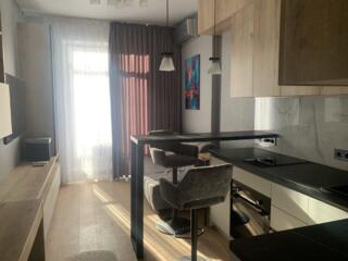 Квартира студия. 13 станция Большого Фонтана.