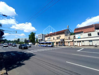 Se dă în chirie oficiu de 30 mp. alături de Toro Center și Complexul .