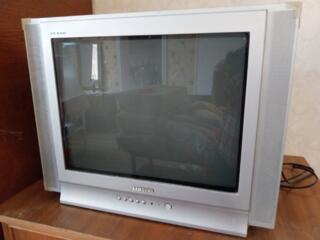 Продам телевизор Samsung б/у