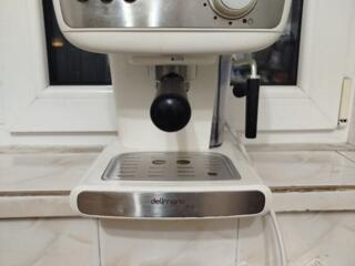 Продам Рожковую Кофемашину Delimano