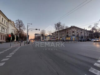 Spațiu ideal pentru salon de frumusețe pe bd. Ștefan cel Mare cu ...