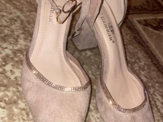 Продам обувь в отличном состоянии