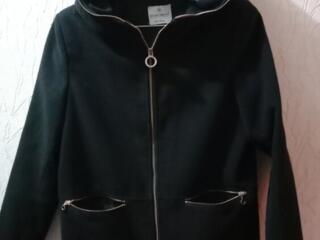 Куртки мужские и женские.