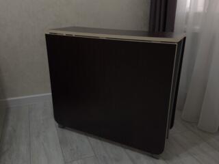 Продам стол