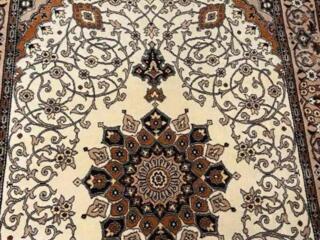 Продам ковры в отличном состоянии