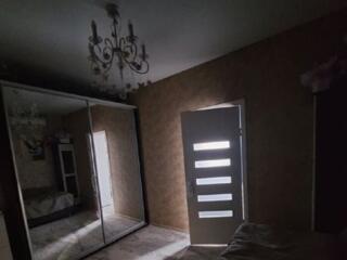 Продам квартиру 36 кв. м., 1/4, новый дом, жк Золотые столбы.