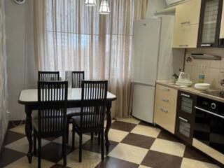 В продаже уютная и просторная двухкомнатная квартира в ЖК Радужный. ..