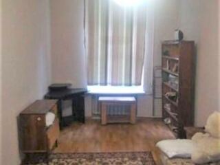 Продам 1- комнатную кв. Княжеской, р-н Нового Рынка