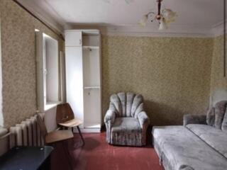 Продам 2-комнатную квартиру в уютном районе Черемушек